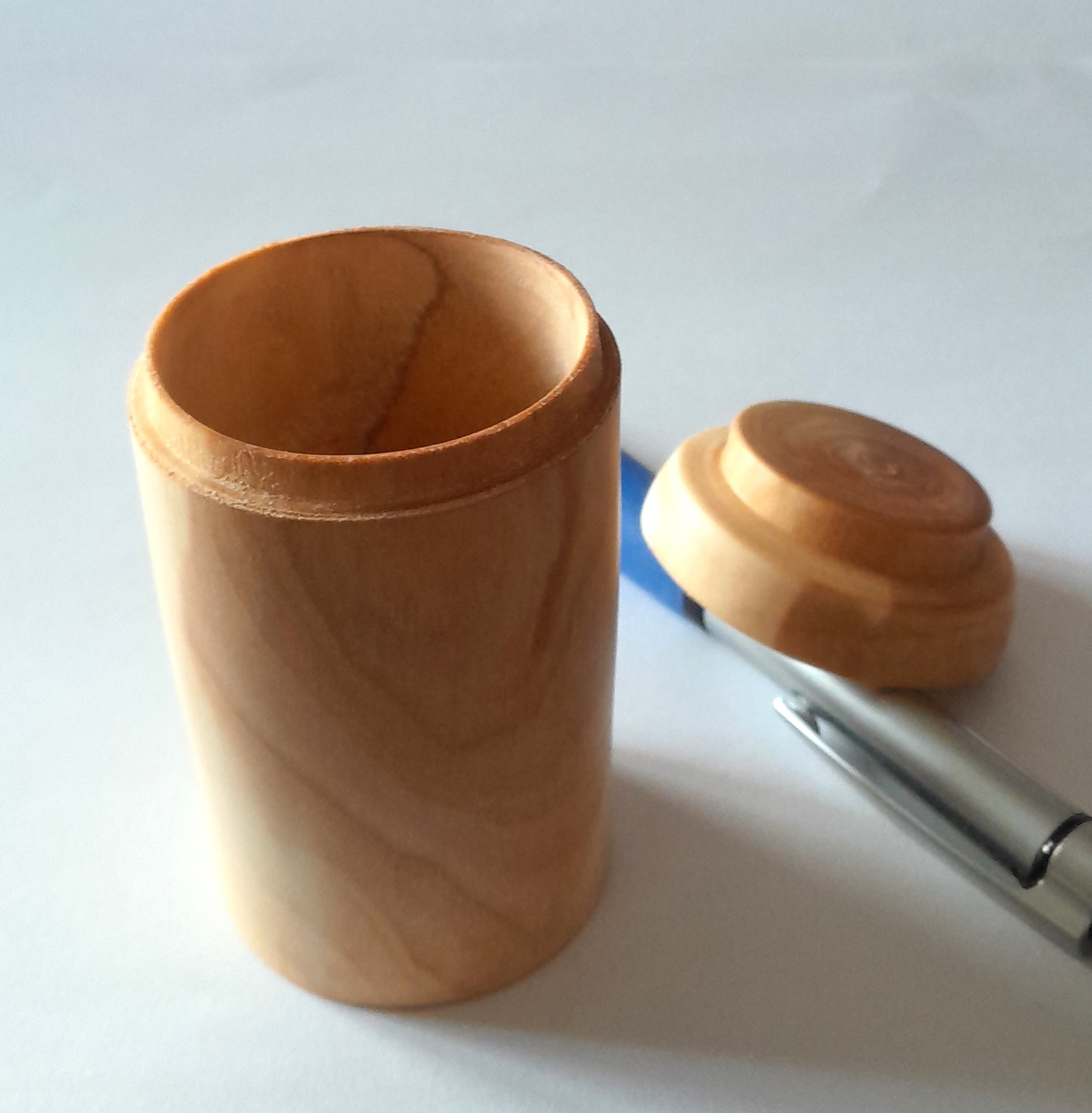 Kleine schlanke Ahorn Dose / handgedrechselt – Bild 2