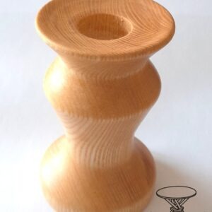 Kerzenständer aus Eschenholz / handgedrechselt