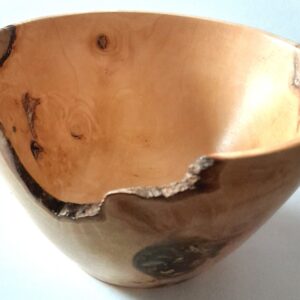 Ahorn Holzschale mit Naturrand / handgedrechselt