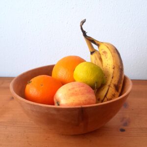 Große Lindenholzschale / handgedrechselt