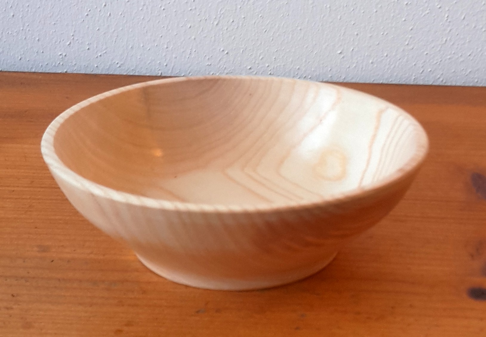 Wunderschöne Eschenholzschale / handgedrechselt – Bild 2