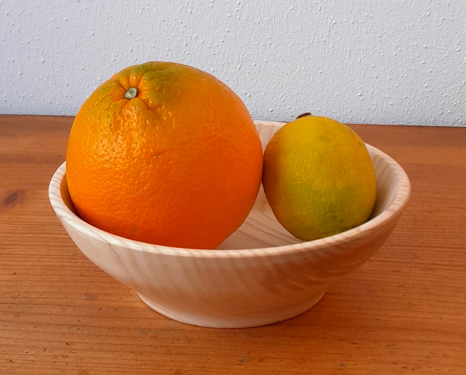 Wunderschöne Eschenholzschale / handgedrechselt